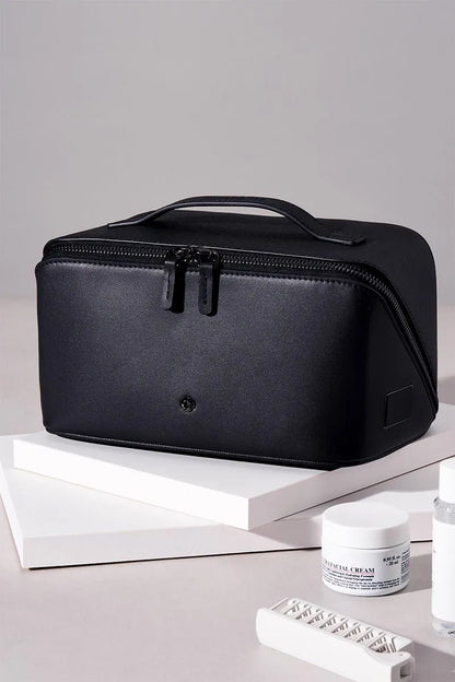 MYLES TOILETRY BAG