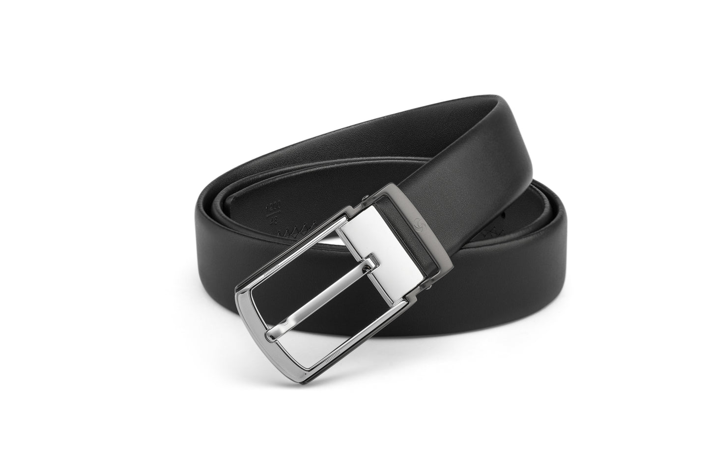 Angled buckle view of the AAMIR II BIZCTR AL 05 BELT. Available Now Online