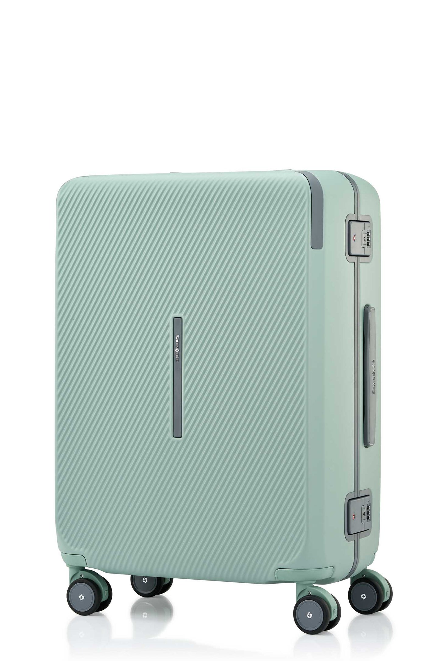 Angled view of the Evox Spinner Medium luggage in Mint. Shop the Collection Online.