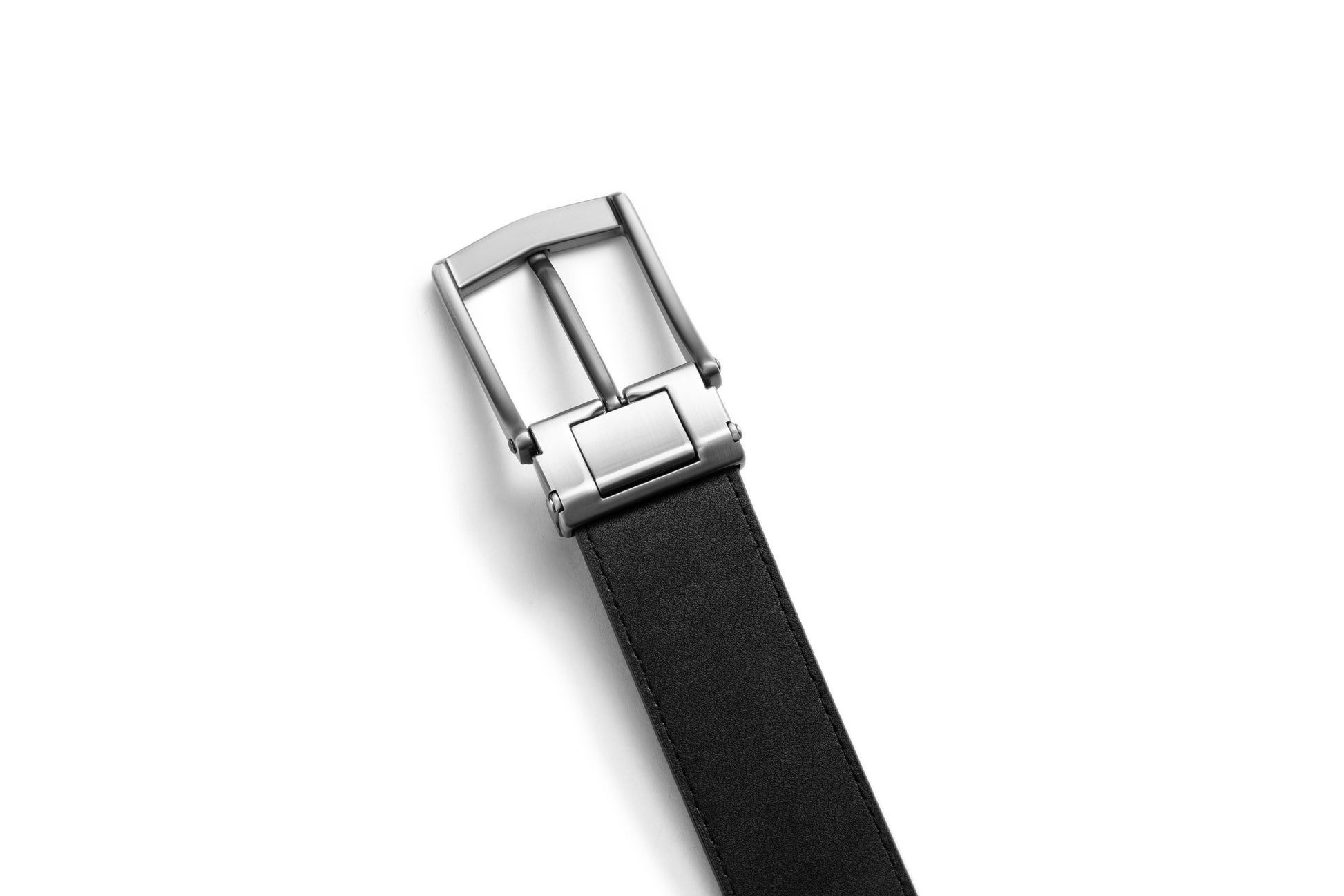 Buckle back view of the AAMIR II BIZPIN PLATE 04 BELT. Shop Now Online