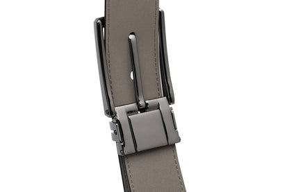 Close up back buckled view of the Samsonite AAMIR II Bizctr Square Belt in Black. Available Online Now