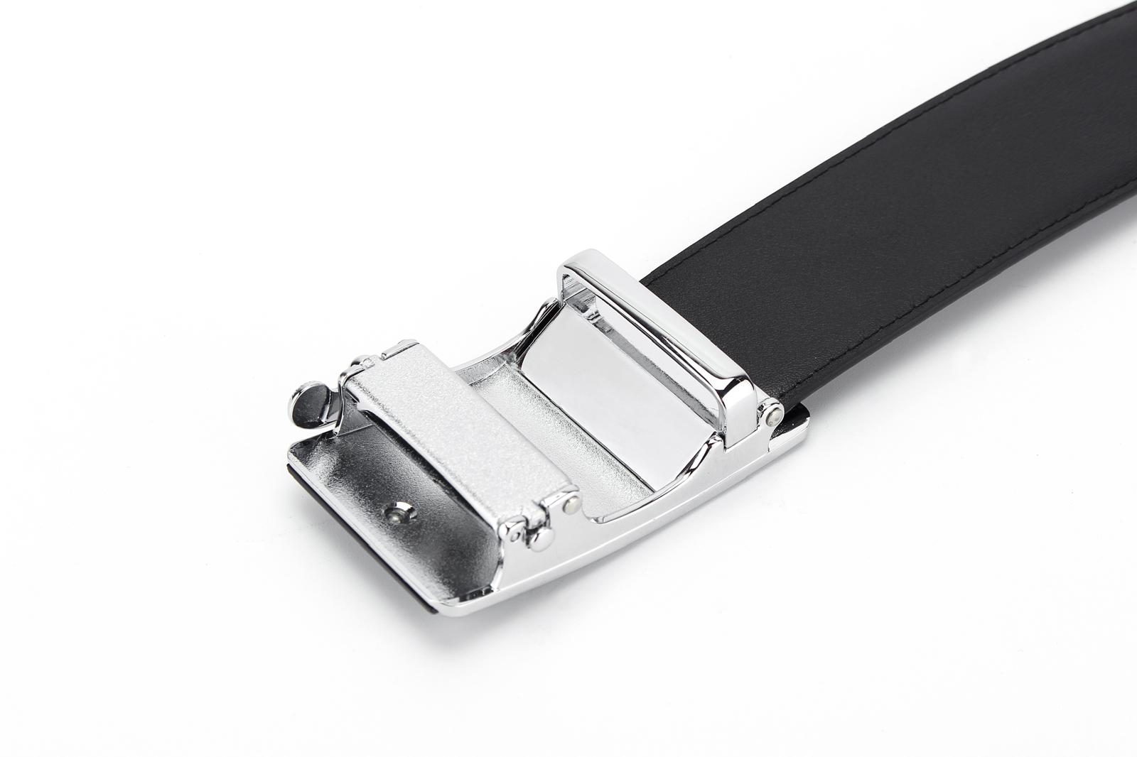 Close up buckle back view of the AAMIR Basic Auto Golden Logo Belt in Black. Shop Online Today.