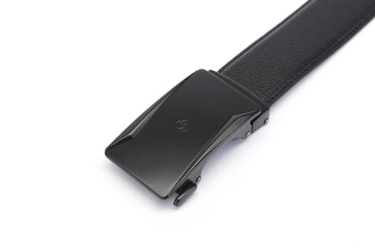 Close up buckle front view of the AAMIR Casual Auto Belt in Black. Find the Collection Online.