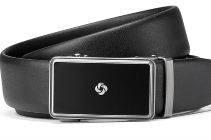 Close up front buckle view of the Samsonite AAMIR II Bizplate Al Auto 02 Leather Black Belt. Find Online Today