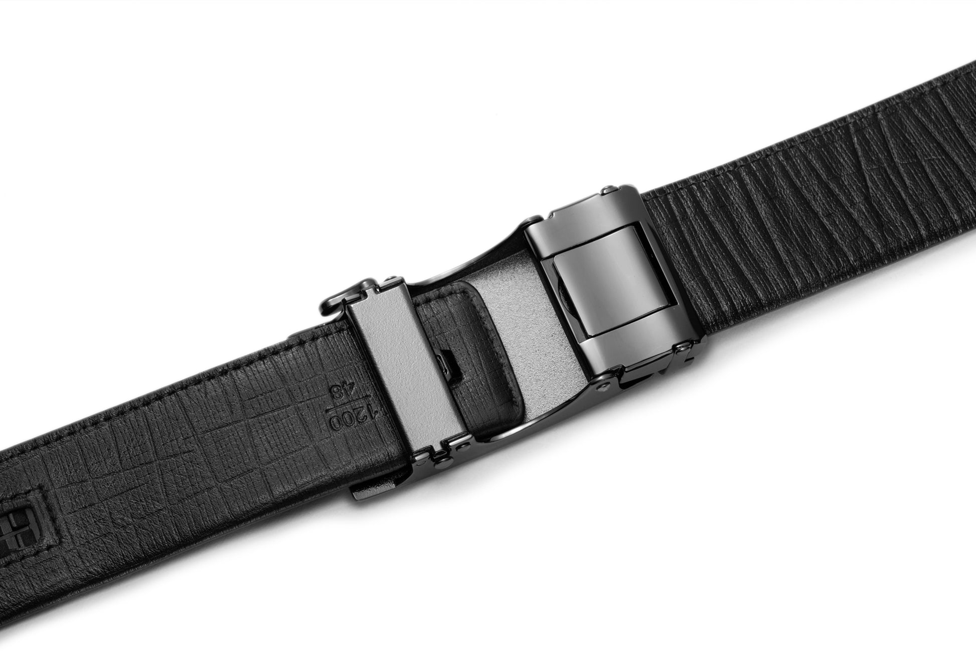 End tip meets buckle view of the AAMIR II BIZAUTO PLATE 03 BELT. Now Available Online