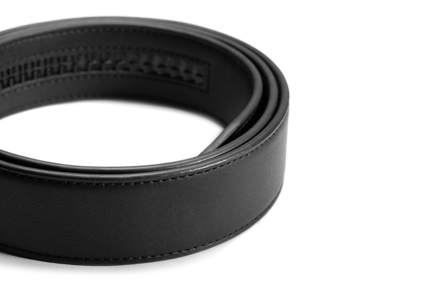 Rolled leather belt view of the AAMIR II BIZAUTO PLATE 04 BELT. Order Now Online.
