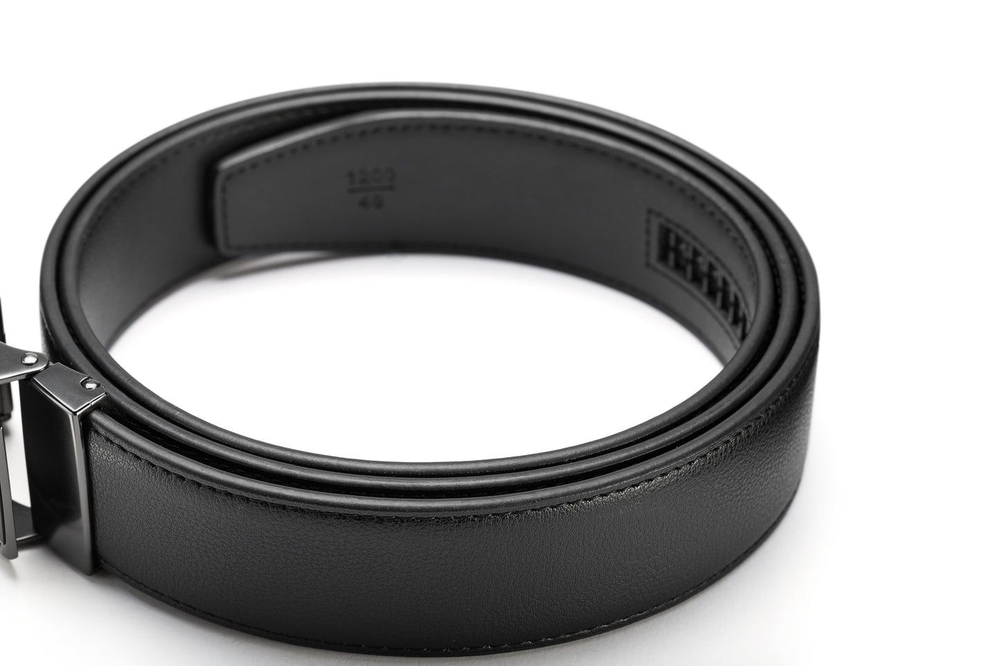 Rolled leather belt view of the AAMIR II BIZPLATE AL AUTO 04 BELT. Shop the Latest Online 