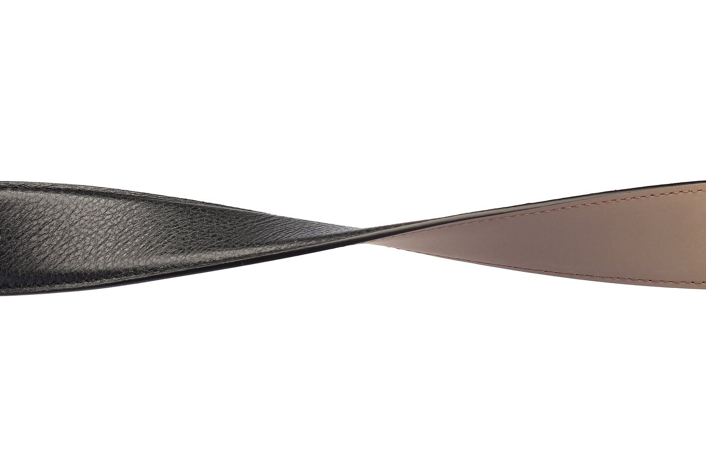 Twisted belt view of the AAMIR Casual Auto Belt in Black. Find the Collection Online.